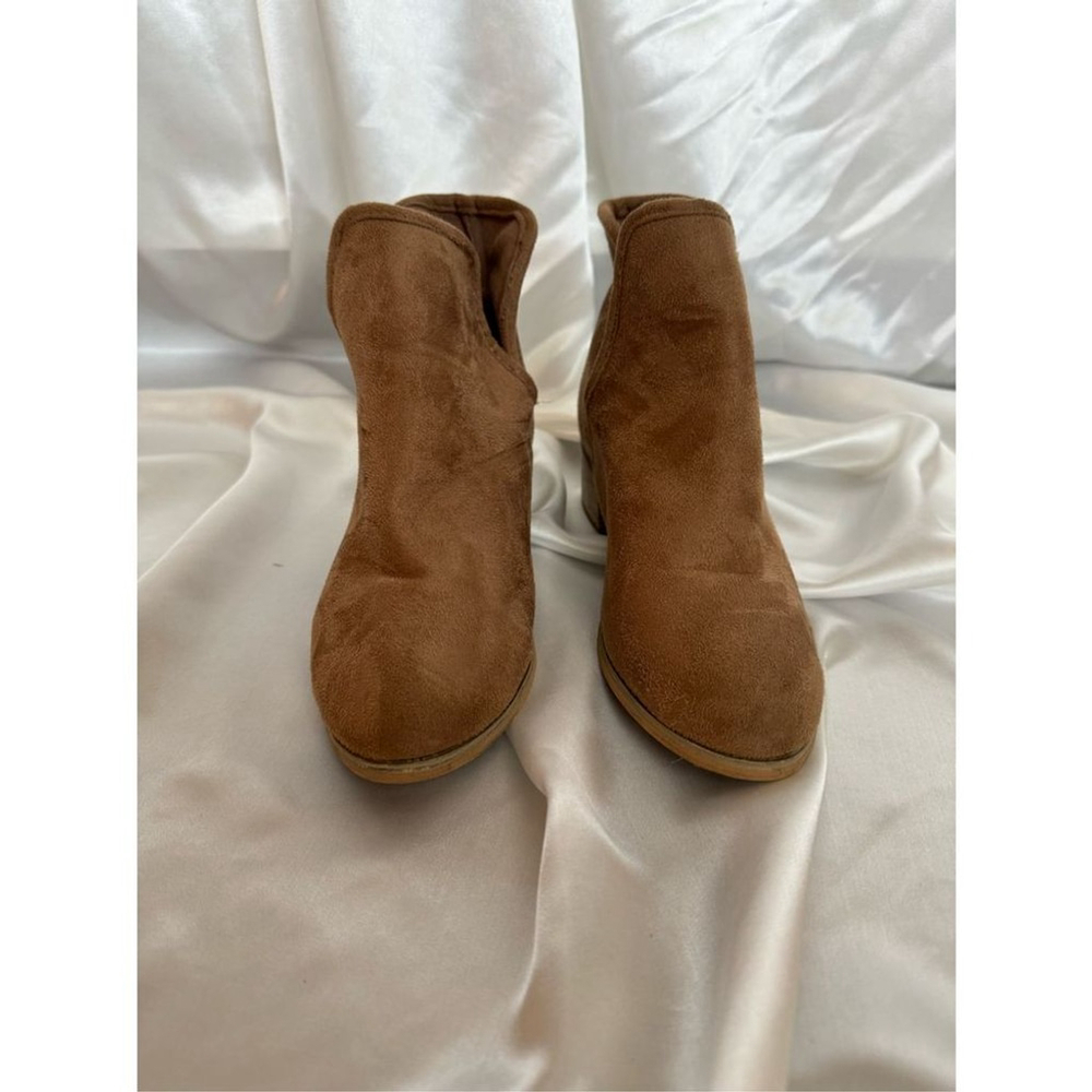 ☔️  Seven Booties - Picture 2 of 8